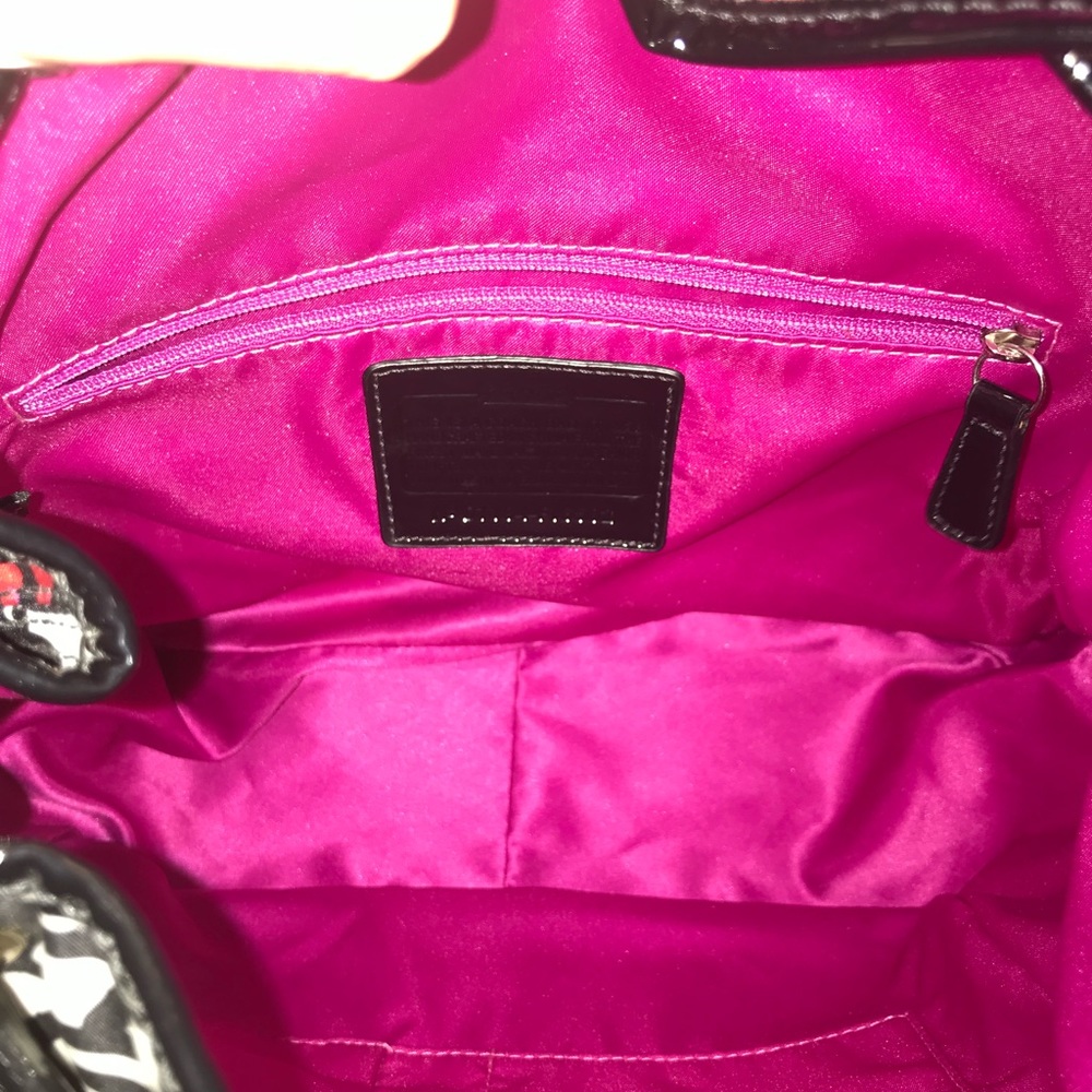 Coach XL Backpack ๐ Excellent Condition - Picture 8 of 8